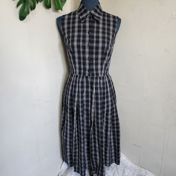 ABS Allen Schwartz Dresses & Skirts - ABS Allen Schwartz Fit Flare Plaid Button Down Dress